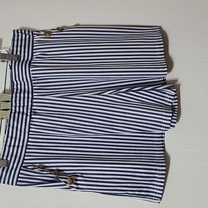 2 pairs of shorts elastic waist band